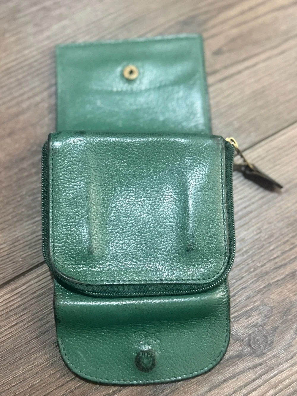Vintage IL BISONTE Green Leather Wallet Made In Italy Zip Coin Bifold Snap